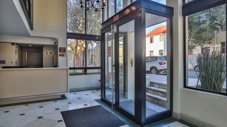 2 Bedroom Property for Sale in Cape Town City Centre Western Cape
